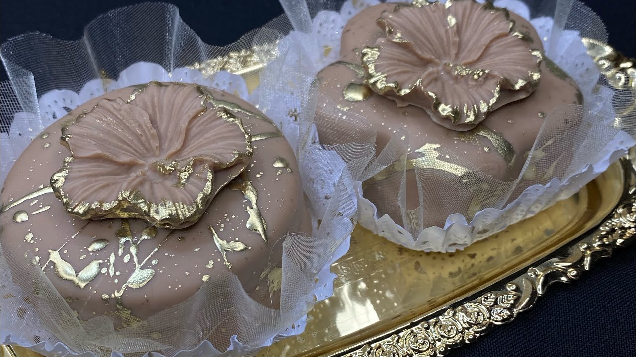 لي مدارتوش فهاد العيد نقلها راكي تراطي صابلي الكابوتشينو بنتو هبااااال هباال والقوام منحكيش 🤤😍