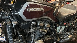 Left Side Carb Clean on the Bike 1984 Honda V65 Sabre VF1100S Charging System Check Motorcycle 