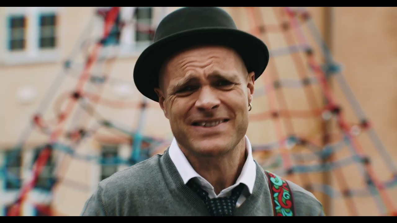 Åsmund Nesse transforma inquietação social em manifesto folk contemporâneo em “Entusiast”