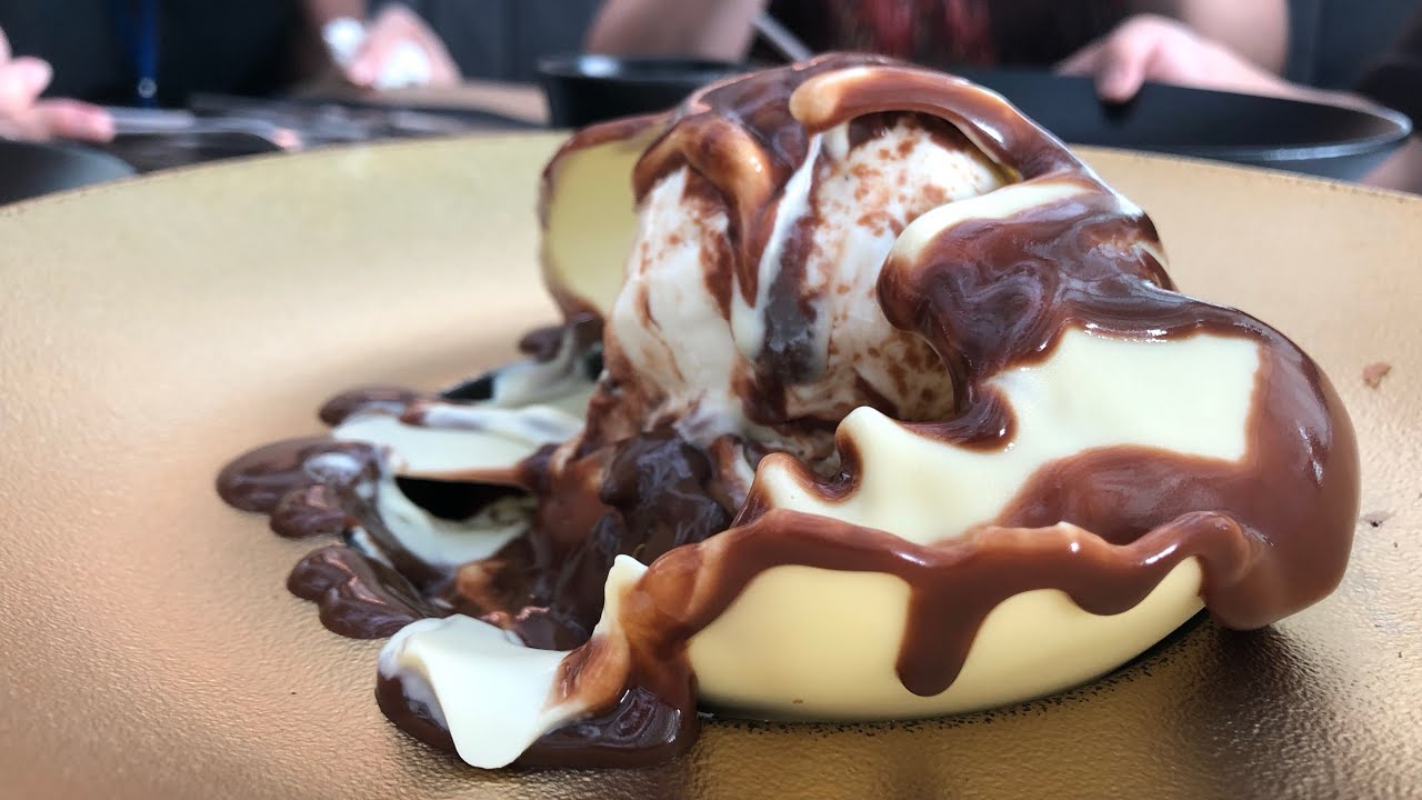 Godiva chocolate Cafe in The Galleria Mall Abu Dhabi 