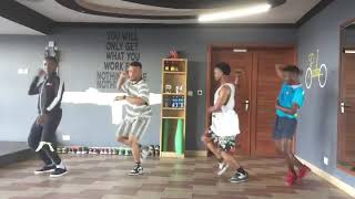 Kwiish Sa gong Gong Dance