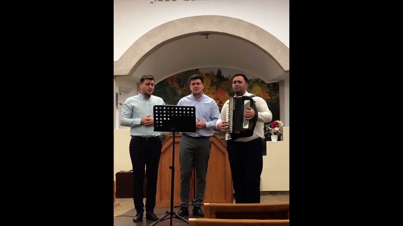 Frații Puha - Se-aude sus pe cer