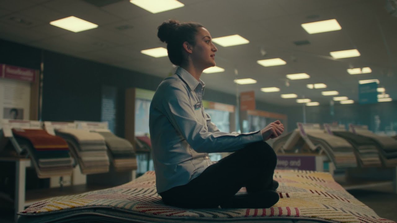 Carpet Expert Shirley Short Ad | Carpetright | No One Knows More About Floors
