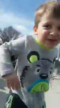 Macaroman busting a move