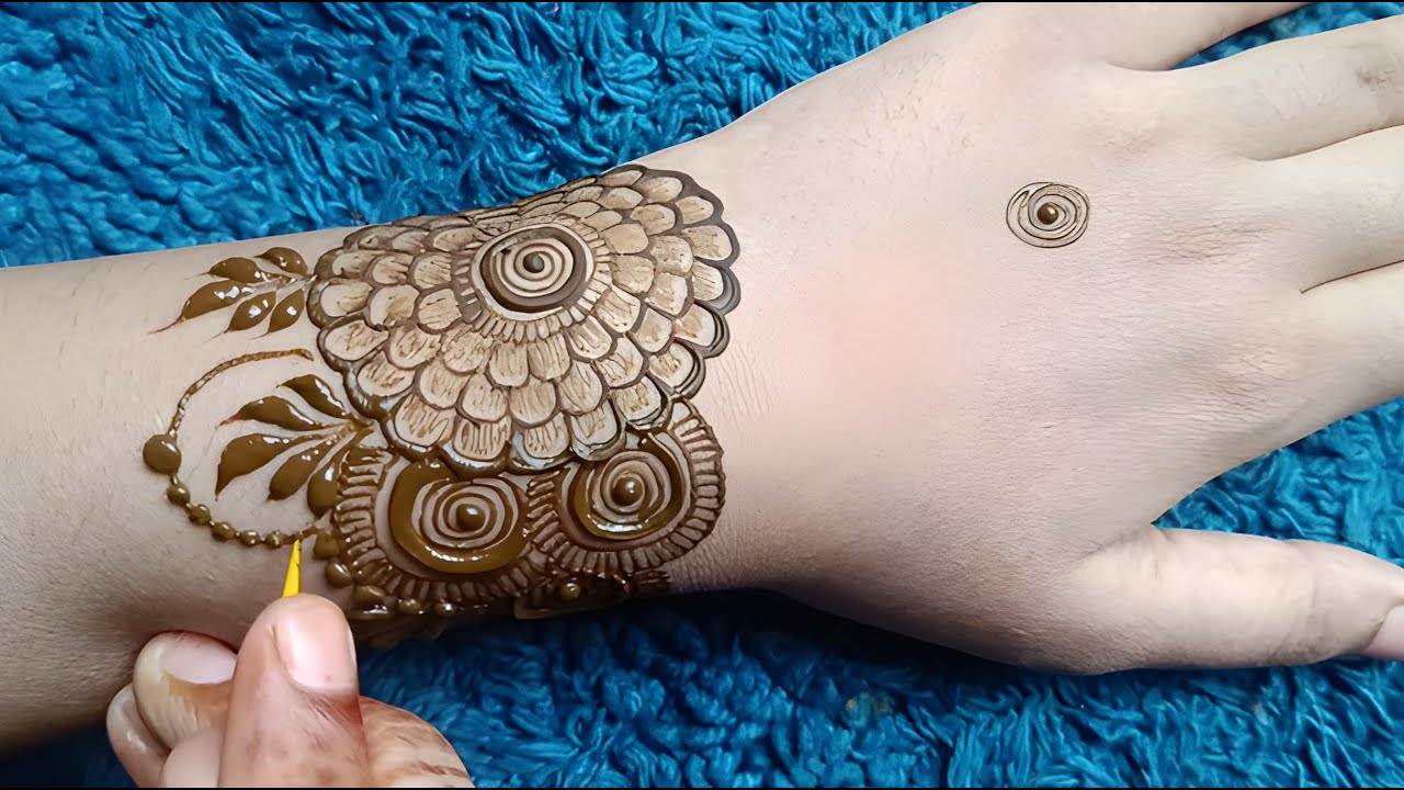 Beautiful unique style simple mehndi design / very simple attractive mehndi design 2025😍😍