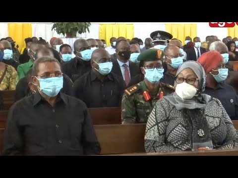 RAIS SAMIA NA KIKWETE MSIBANI KWA MZINDAKAYA TAZAMA ALIVYOINGIA