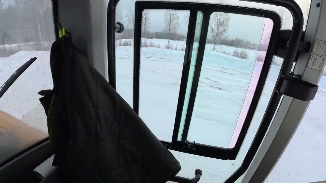 JCB 427 Lumenläjitystä