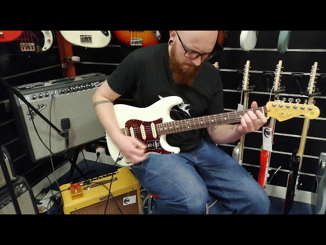 Електрогітара FENDER AMERICAN PRO II STRATOCASTER HSS MN OLYMPIC WHITE