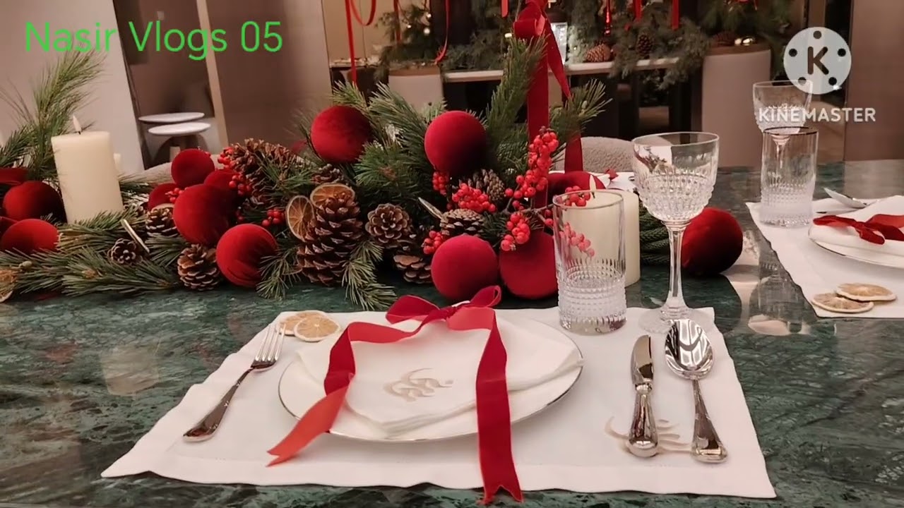 মুসলিম পরিবারে। খ্রিষ্টানদের বড়দিন উপলক্ষে সাজ সজ্জা। 