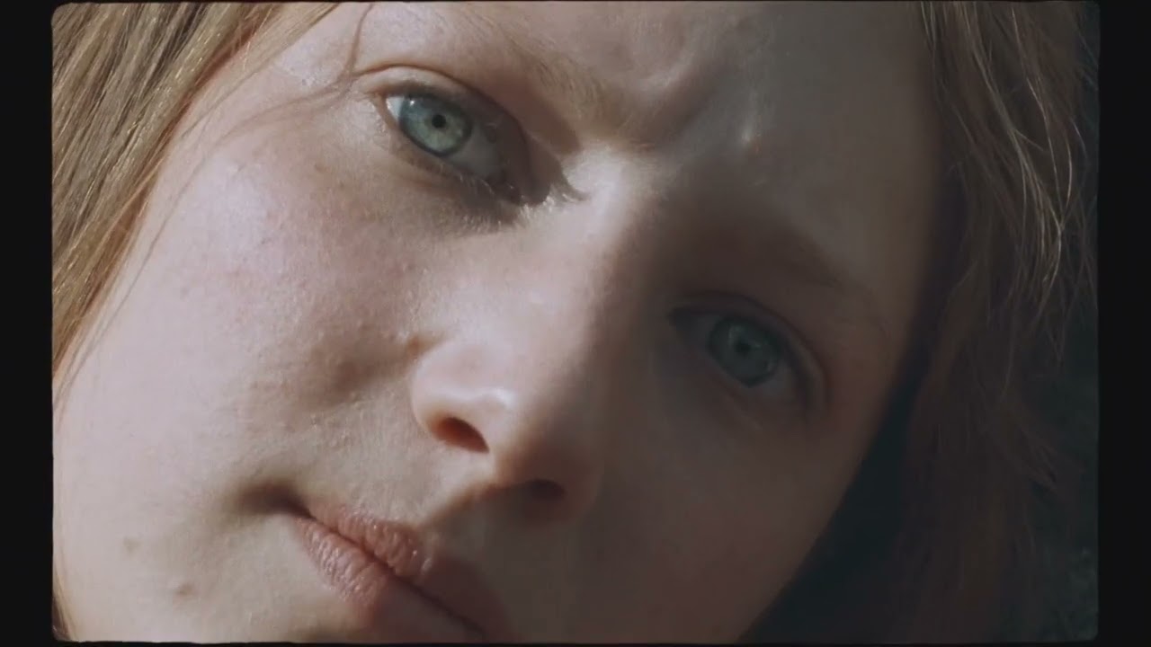 Le Fil Rouge (2023) Alice Rohrwacher