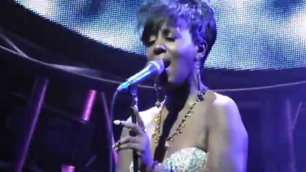 Lorelei McBroom, with 'Aussie Pink Floyd'~8/22/15 (Video © 2015 Peter Rodman.)