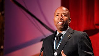 NBA Star Kenny Smith Launches Online Basketball Camp 'The Jet Academy'