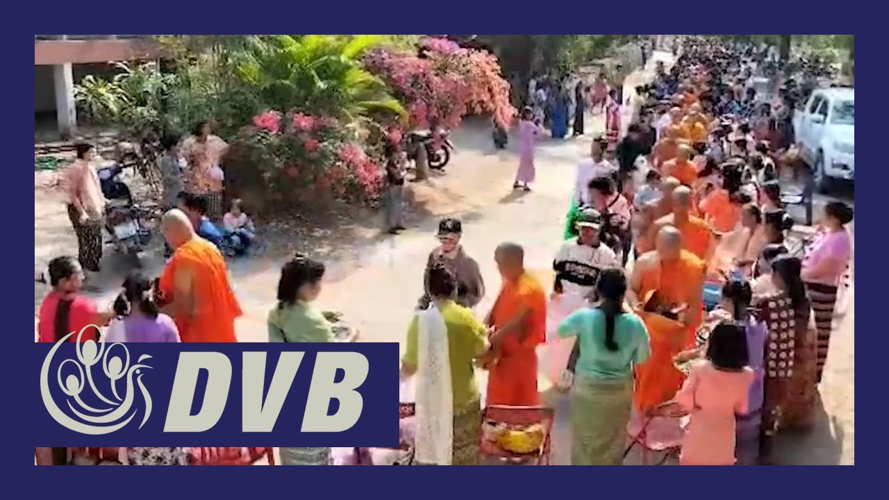 စုပေါင်း ဒုလ္လဘ ရဟန်းခံရှင်ပြု အလှူပွဲ မဲဆောက်မှာ ပြုလုပ် Dvb News 