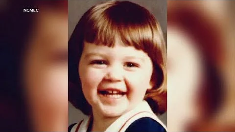 Woman reunites with family after mom allegedly abducted her in 1983