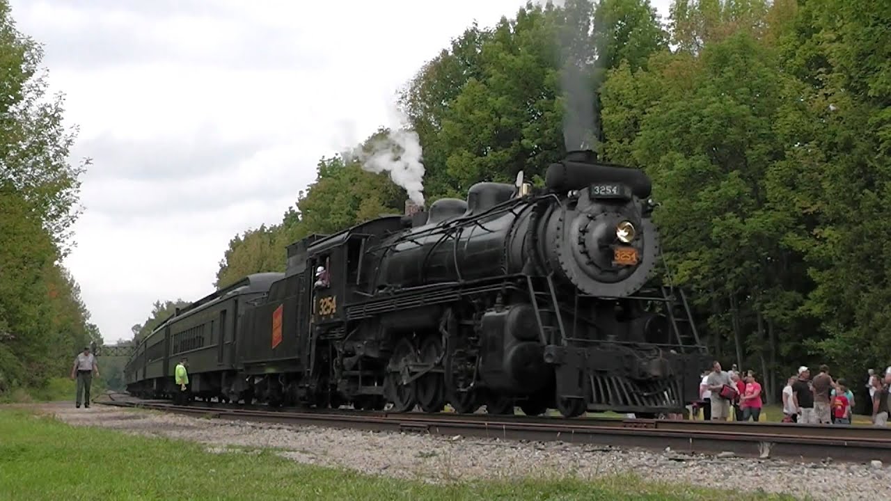 Thunder in the Poconos (with Canadian National #3254)