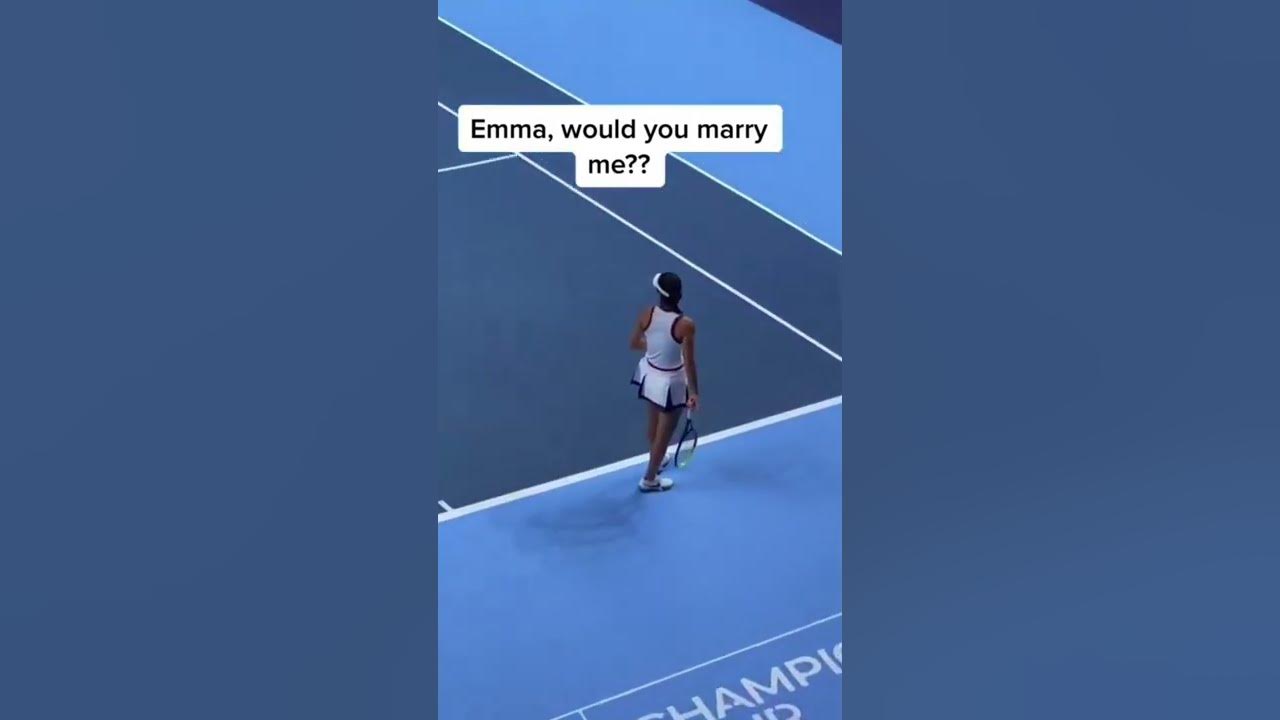Adorable little boy asking Emma Raducanu to marry him - YouTube