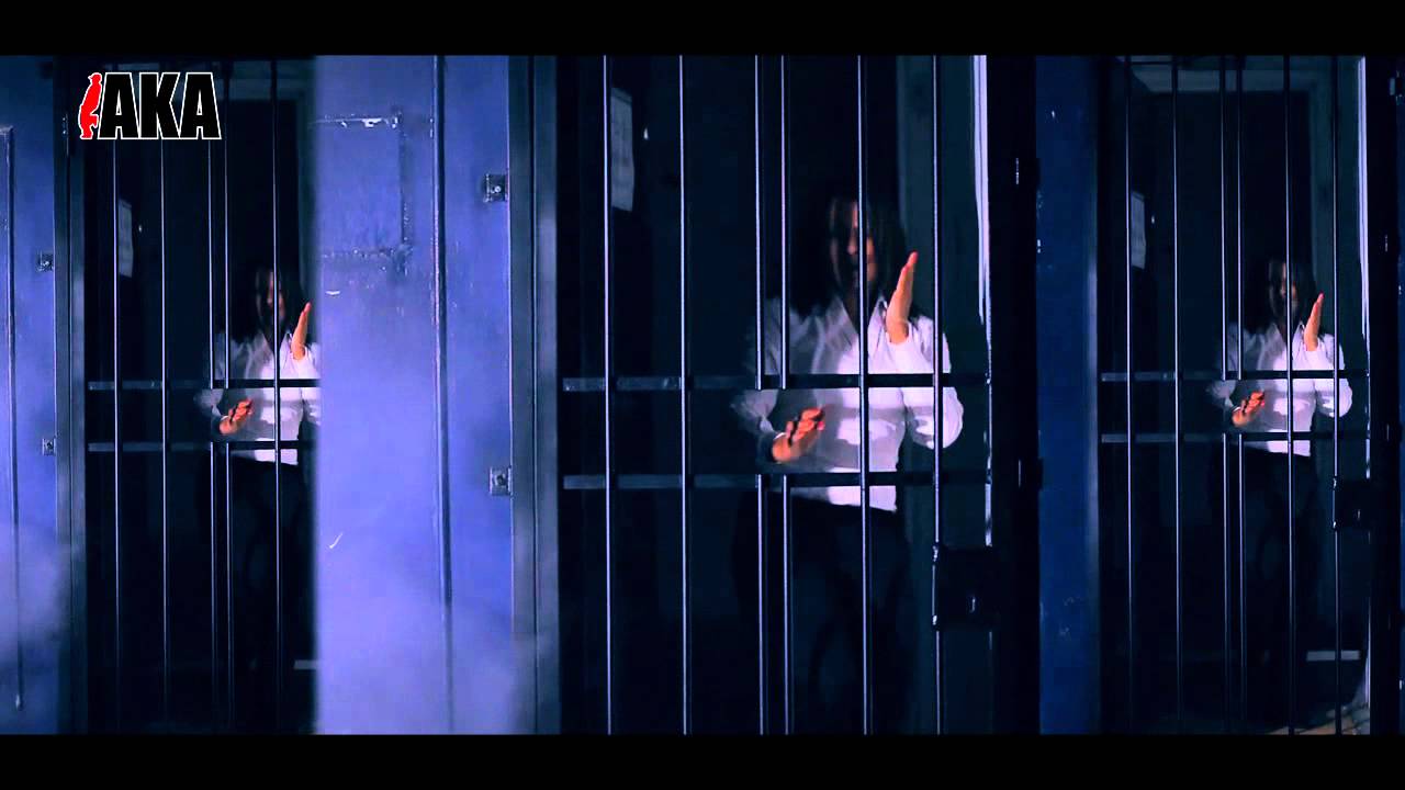 USG - DUCKING FROM THE POLICE