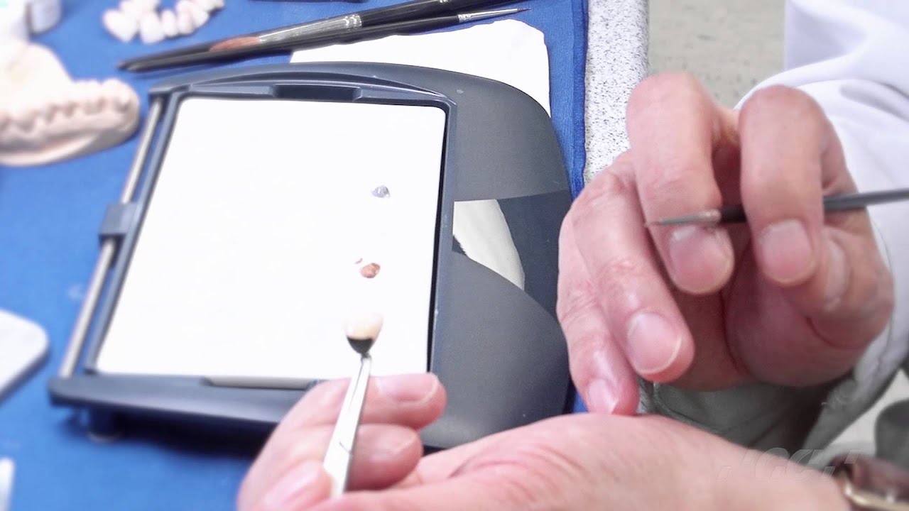 GC Initial IQ Lustre Pastes Application Technique 1 with Masayuki Hoshi