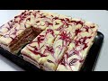 Gâteau sans cuisson avec un glaçage marbré chocolat blanc framboise