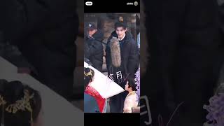 Chenfeiyu Stroked Dilraba Cheek During Practice