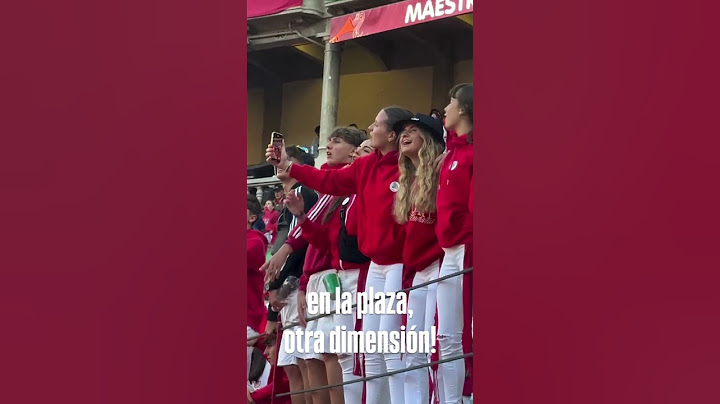 San Fermín 2025 -Tercer encierro | "Clavelitos" y ambientazo en la plaza toros de Pamplona -09/07/25
