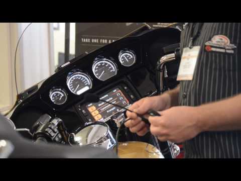 how-to-hands-free-calling-on-the-new-harley-davidson-infotainment-system