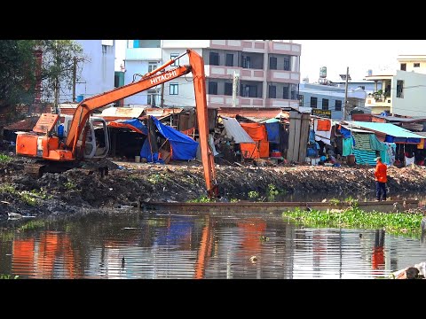 Video Máy Xúc Đất Giải Cứu Sà Lan Bị Chìm Dưới Sông | MinhAn... - youtube
