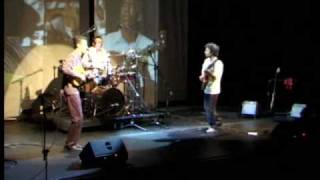 Video thumbnail of "VOU DAR DE BEBER A DOR - Edu Miranda Trio DVD"