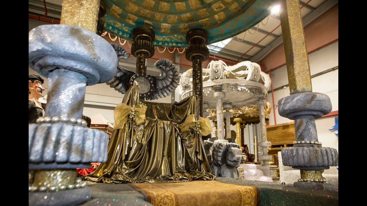 Los tronos de los Reyes Magos de Oviedo se preparan para la Cabalgata gijón weather