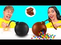 チョコレートの食べ物 vs 本物の食べ物のチャレンジ とともにWednesday Addams | キッチン戦争 Trend DO Challenge