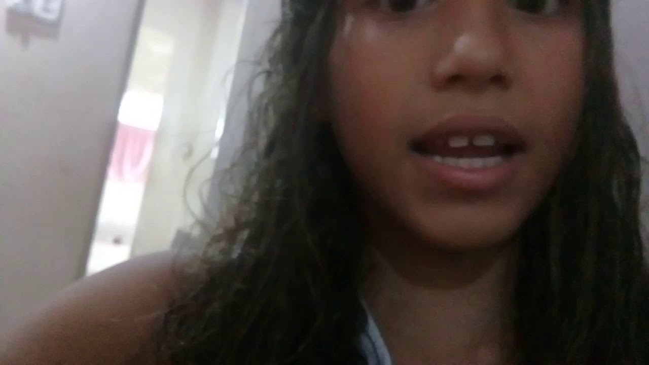 Maria mamando - YouTube