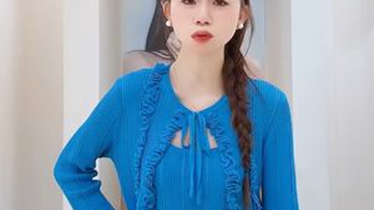 当把穿过的衣服拿来退货时…… #段子演绎生活 #幽默搞笑视频 #同城好店推荐