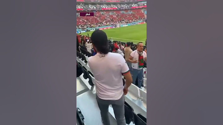 جماهير المغرب تنظف مدرجات الملعب