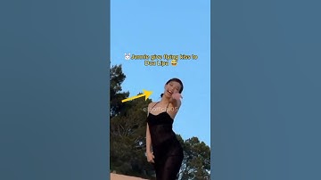 Thumbnail of Dua Lipa filming Jennie and called her cutie. 😅 #JENNIE #dualipa #blackpink