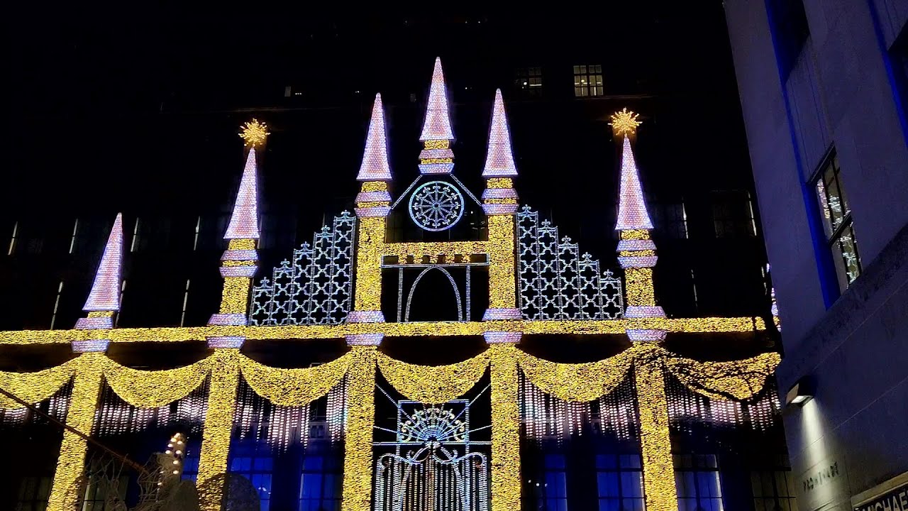 SAKS Christmas Light Show 2021
