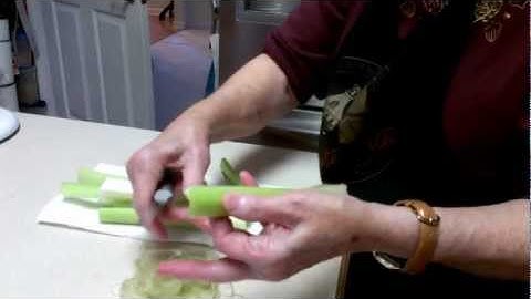 Remove celery strings easily