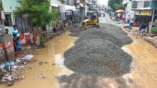 Download Lagu Nicely Skilled bulldozer Pushing Gravel Clearing Water To build Foundation road with 5Ton dump truck MP3 Download Lagu Nicely Skilled bulldozer Pushing Gravel Clearing Water To build Foundation road with 5Ton dump truck MP3
