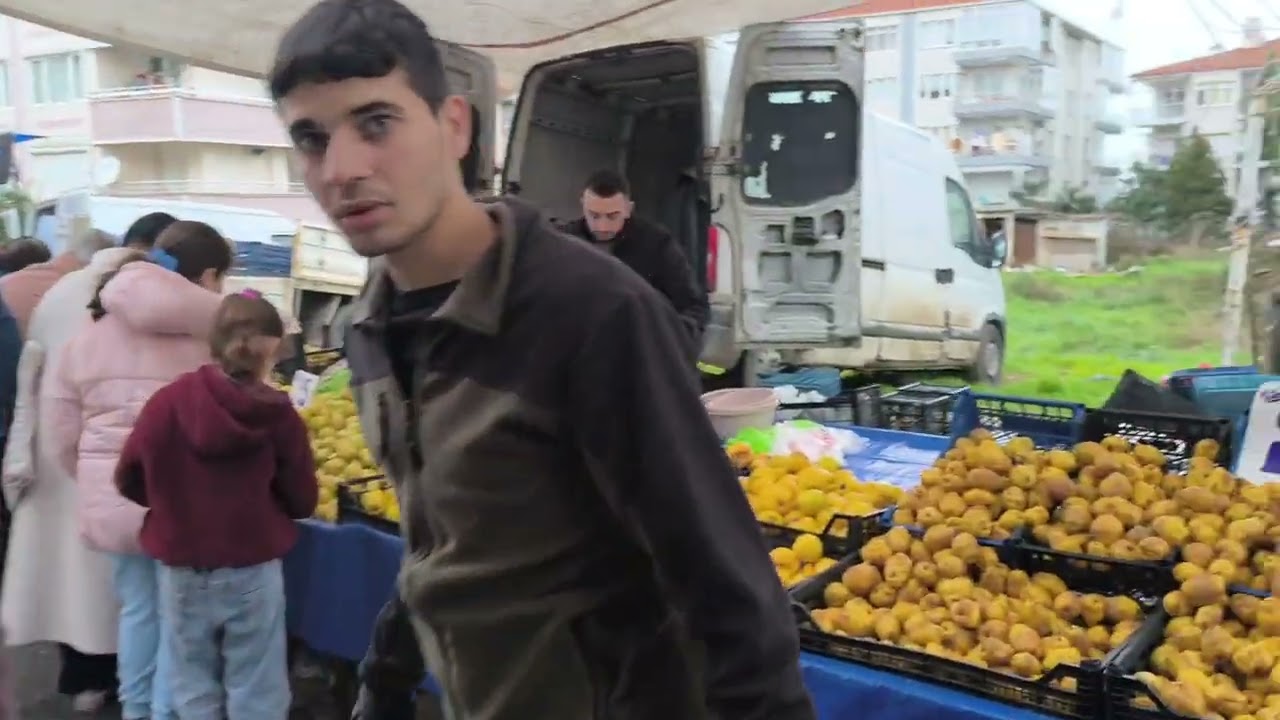 جولة في بازارات تركيا (تشنارجك. ـ يالوى ) 