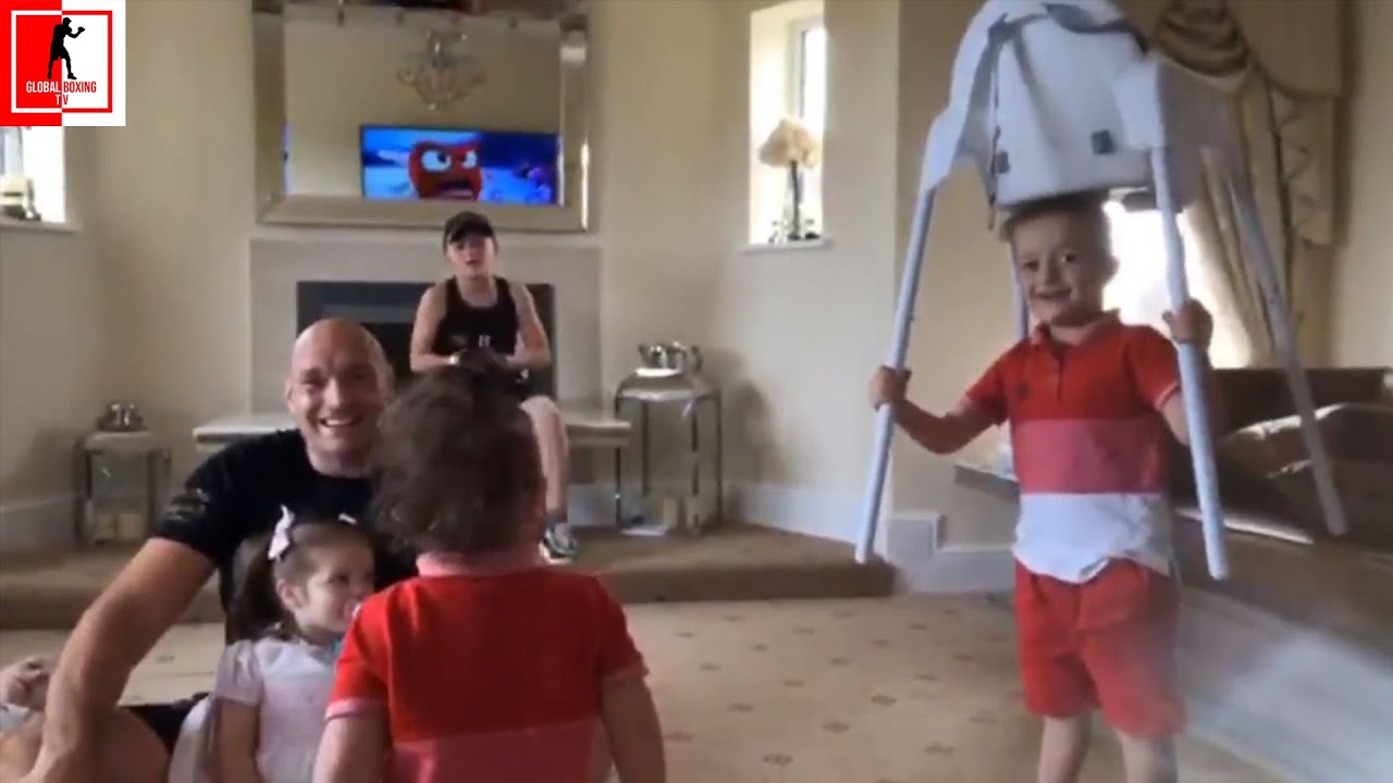 PURE CHAOS 😂 TYSON FURY ATTEMPTS A FULL FAMILY WORKOUT WITH HIS 5