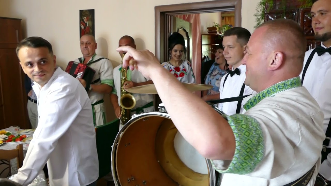 ВЕСІЛЬНІ УКРАЇНСЬКІ ТРАДИЦІЇ. ТУЖИЛІВ - БЕРЛОГИ 2021. КАЛУСЬКІ ГОПАЦУЛЬКИ. 