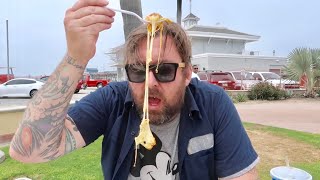 Charlie’s Chili at Newport Beach Pier - Southern California Food Review / The Chili Cheese Omelette