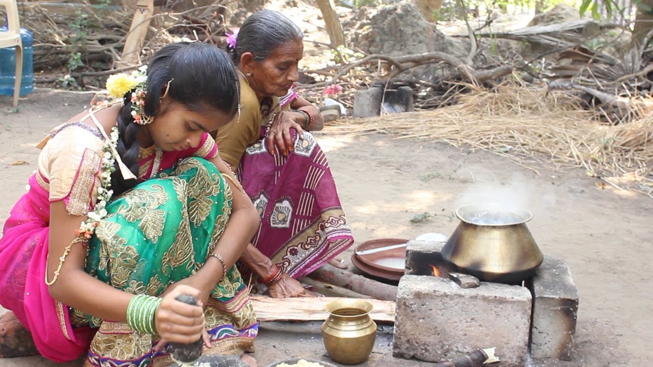 Traditional Tasty Pongal My Grandma || Myna Street Food || Food Info