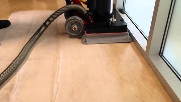 WAXIE demo Square Scrub and the NSS M-1 Pig