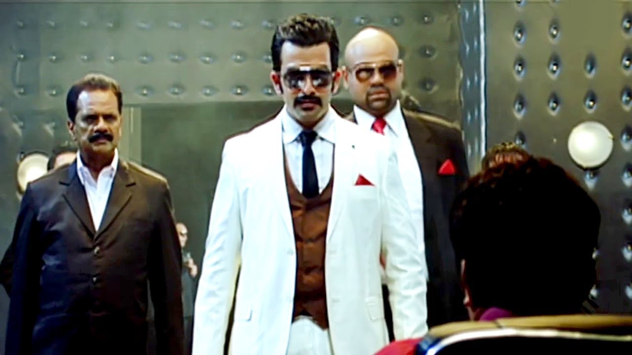 തേജാ ഭായുടെ മാസ്സ് എൻട്രി | Prithviraj Sukumaran | Ashokan | Teja Bhai & Family Movie Scene