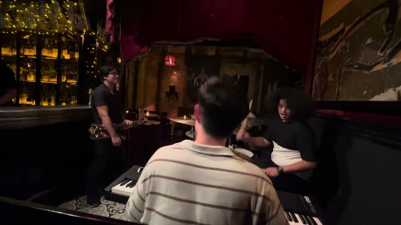 Mint Passakorn Trio at Smalls 2/2 (8 Dec 2023)