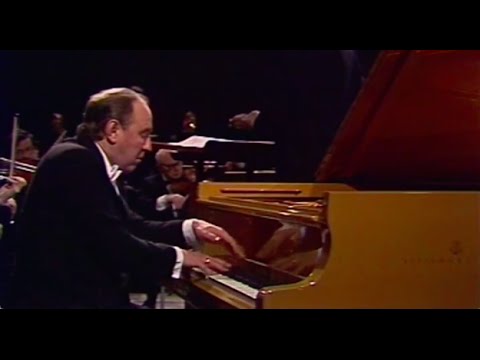 Vladimir Krainev plays Prokofiev Piano Concerto no. 3 - video 1986