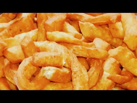 Make crispy tasty flour namak para recipe in 10 minutes. Namak Para in Hindi, Easy Recipe, Meda.