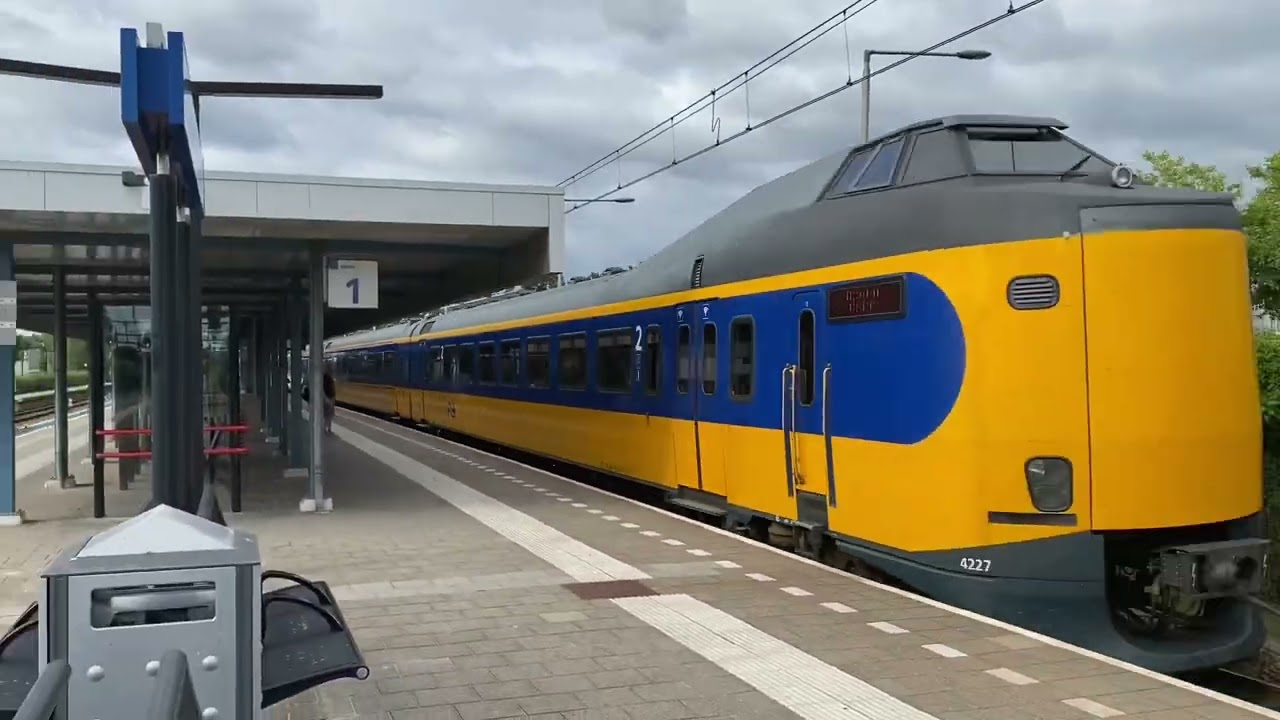 Treinen op Station Amersfoort Schothorst 2022