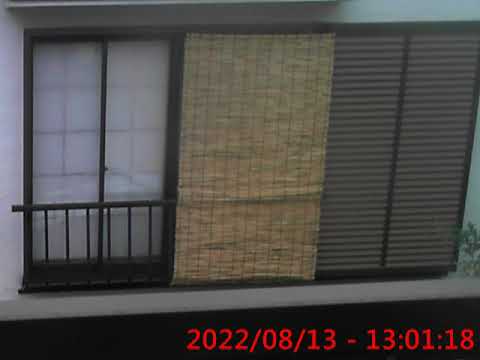 Capture 20220813 727　くしゃみ女家窓を開け　最初のバン入らず