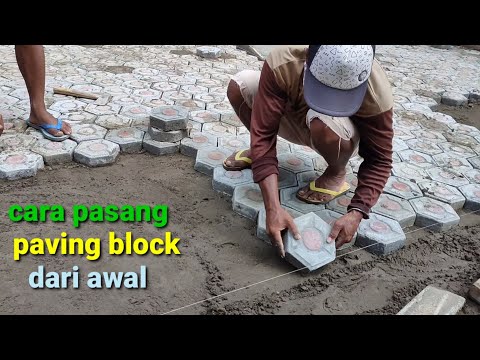 Video: Cara memasang paving slab dengan tangan Anda sendiri